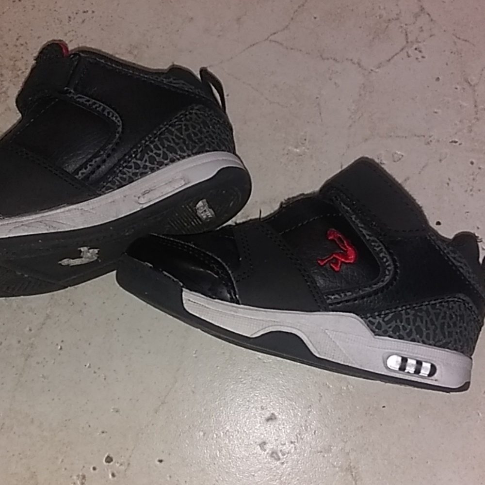 Gently worn kids shoes